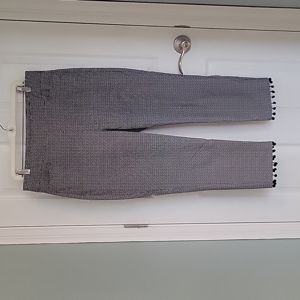 Chicos capri pants 24" inseam